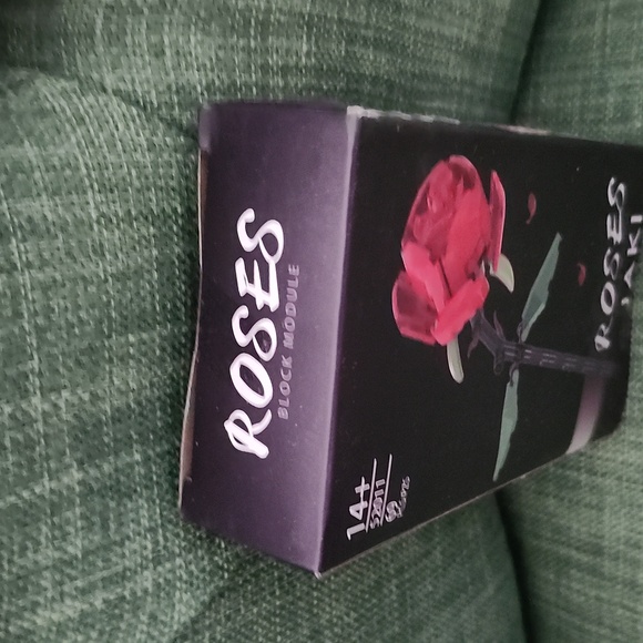 JAKI Roses Building Block Module Set - Picture 2 of 2